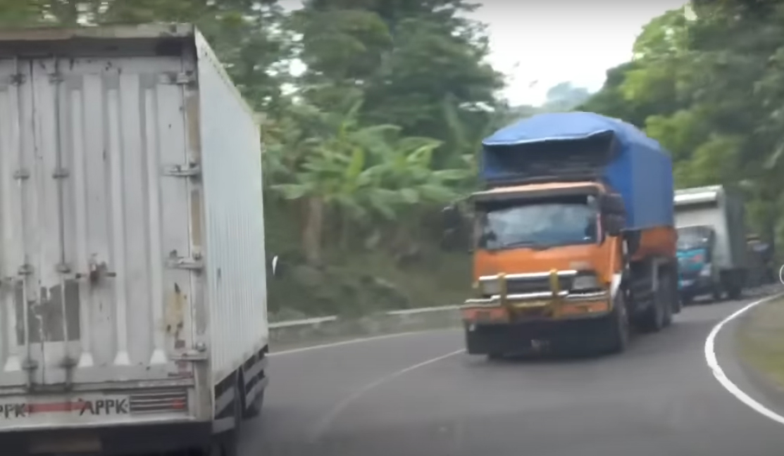 Tol Cisumdawu Tidak Diminati Truk Besar, Ini Alasannya