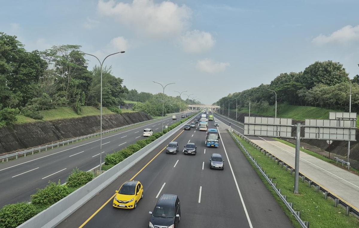 Update Arus Mudik Tol Cipali Hari Ini: H-4 Lebaran, 22 Ribu Kendaraan Melaju ke Cirebon