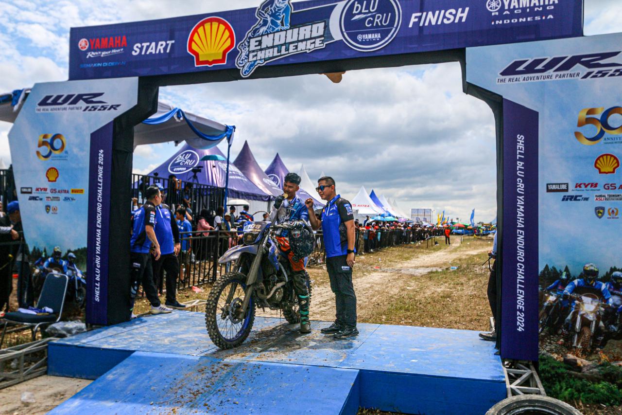 Gebyar Shell bLU cRU Yamaha Enduro Challenge di Sintang, Catat Jumlah Pengunjung Terbanyak Sampai Puluhan Ribu