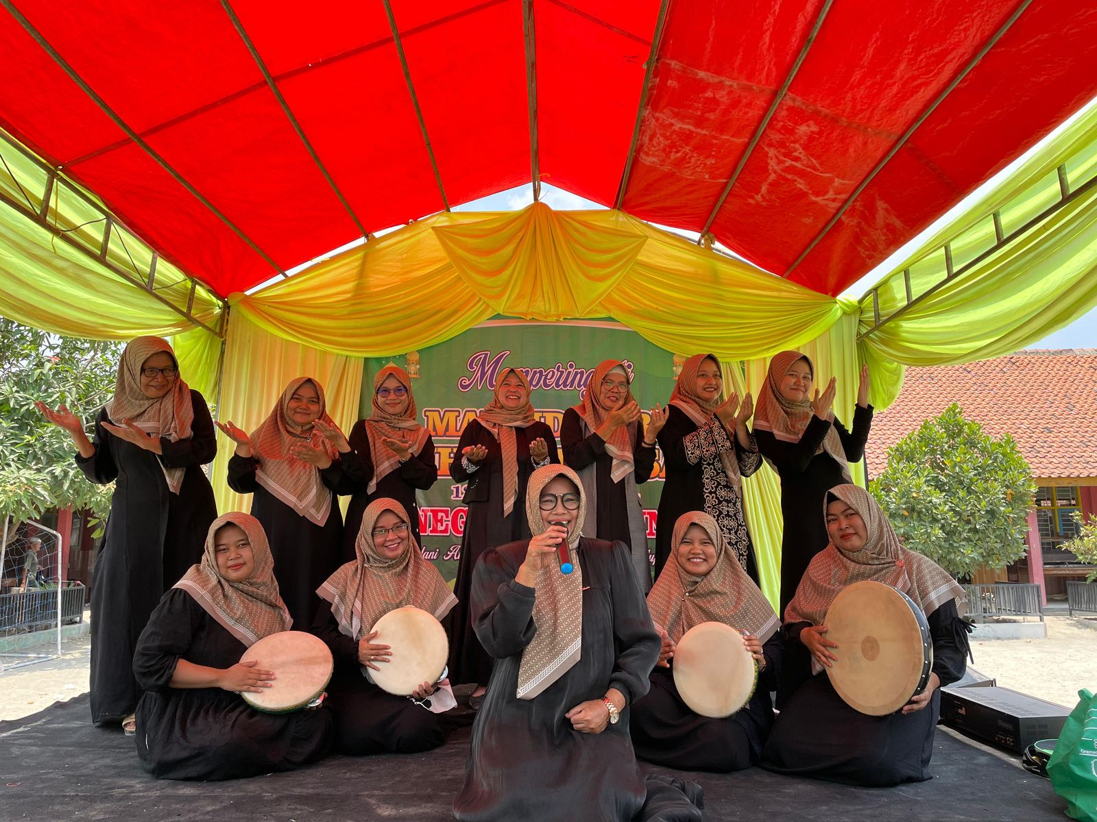 Peringati Maulid Nabi SAW, SD Negeri 1 Gegunung Gelar Pentas Seni Islami dan Albarzanji