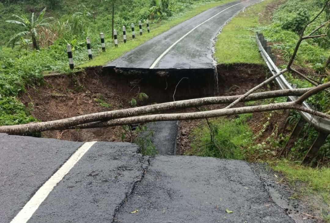 BPBD dan Dinas BMPR Jabar Gerak Cepat Atasi Bencana Hidrometeorologi di Sukabumi