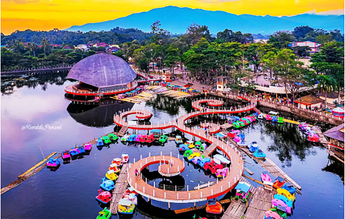 5 Wisata di Jawa Barat yang Dibalut Kisah Legenda, Salah Satunya di Cirebon!