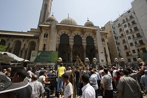 Polisi Tembak Massa Pro-Mursi di Dalam Masjid
