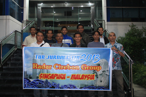 Karyawan Radar Cirebon Group Tour ke Singapura-Malaysia