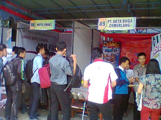 Amankan Job Fair, Satpol PP Kota Cirebon Terjunkan Personel