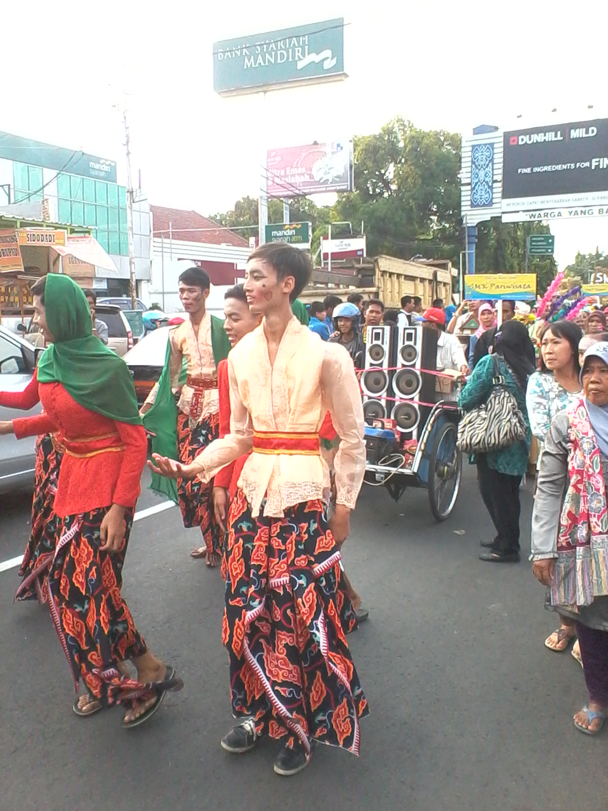 Karnaval Seni Budaya Cirebon Meriah