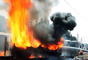 Tragedi Bintaro Terulang, KRL versus Mobil Tangki Pertamina