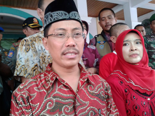Nasib Bupati dan Wakil Bupati Cirebon Terpilih Belum Jelas