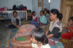 Pengungsi Korban Banjir di Kecamatan Gegesik Butuh Pakaian