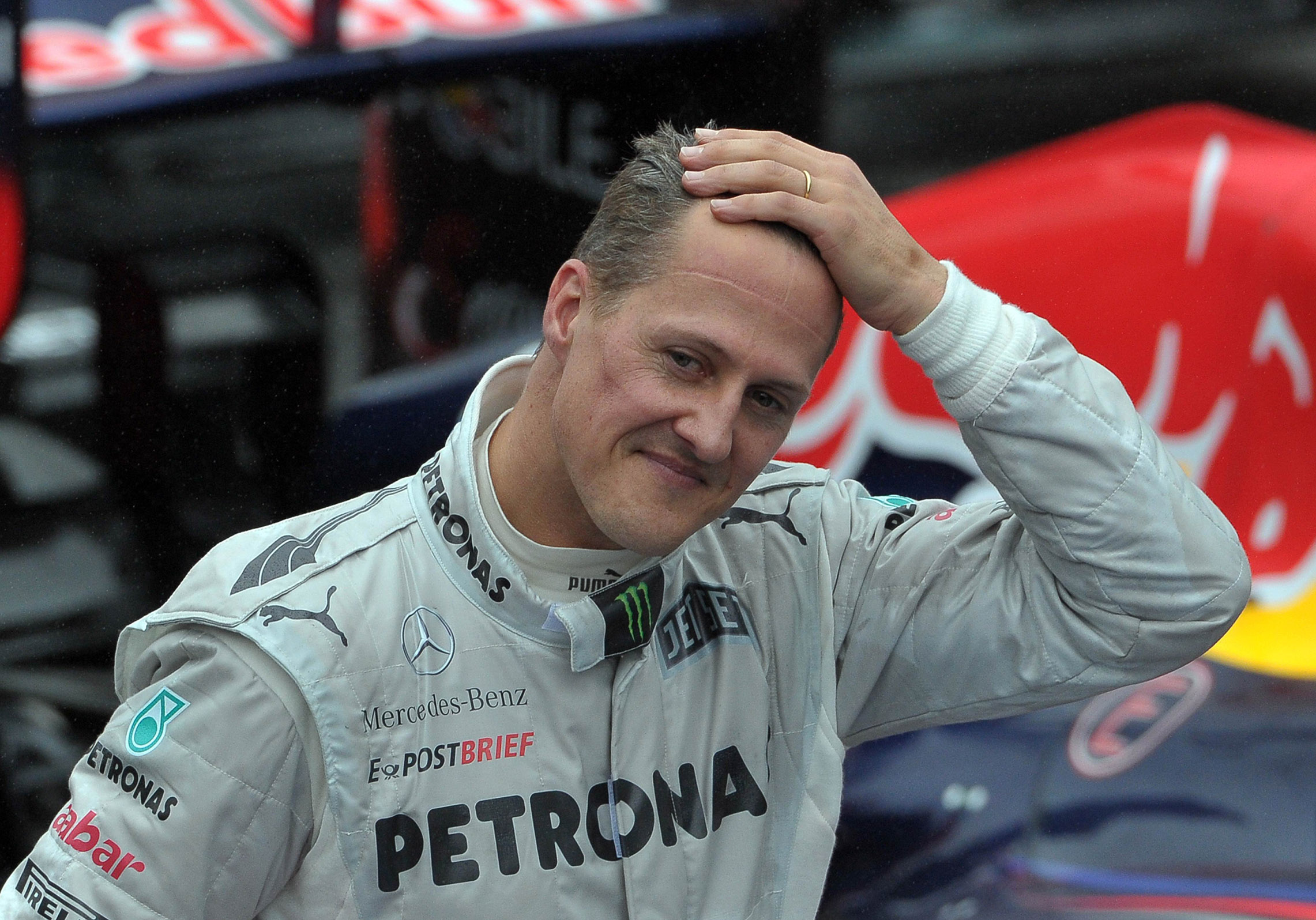 Keluarga Bantah Schumi Pneumonia