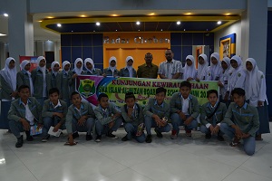 SMA Islam Al-Mizan Kunjungi Graha Pena
