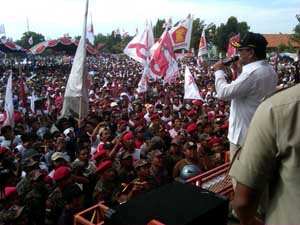 Prabowo Berorasi Didepan Ribuan Kadernya