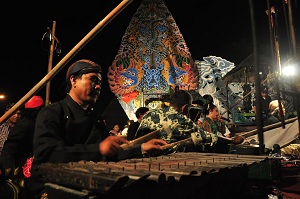 Renteng Budaya  Ajang Pelestarian  Kesenian Cirebon