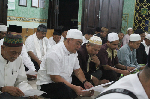 Cirebon Berdoa Untuk Ano