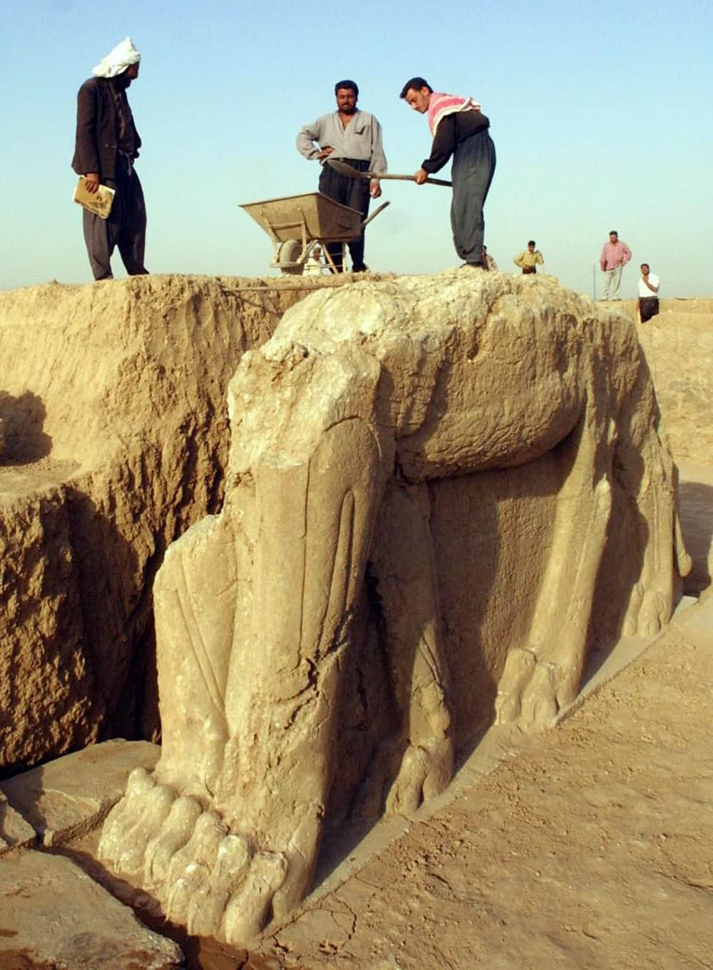 ISIS Buldoser Kota Kuno Nimrud