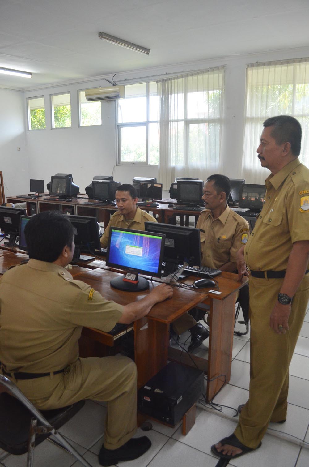 Ribuan Kepsek Ikuti Uji Kompetensi