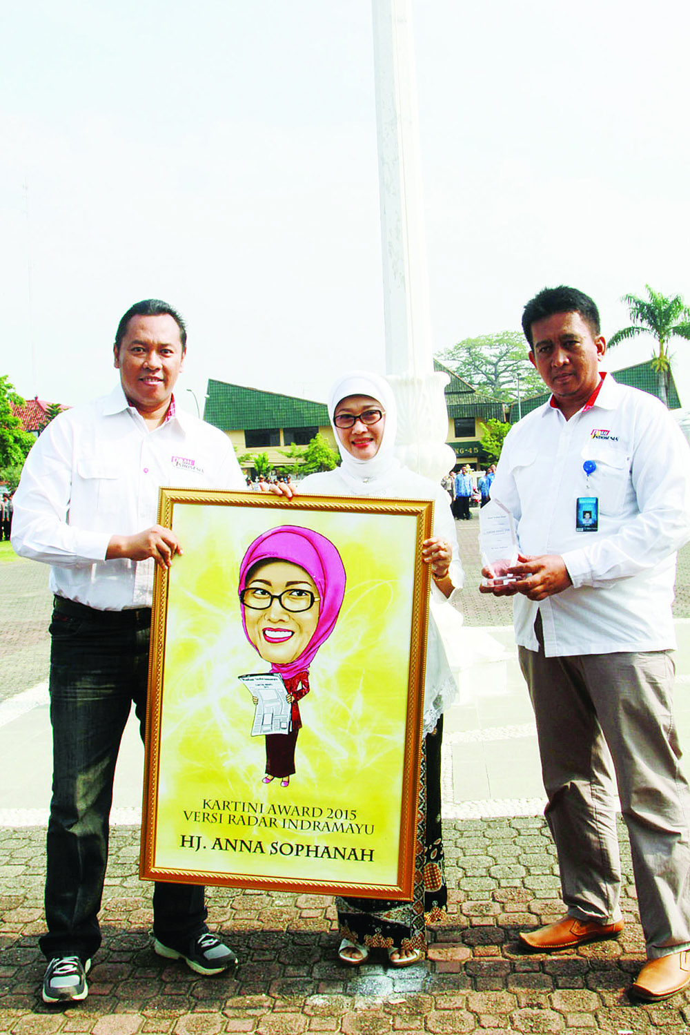 Anna Sophanah Kembali Raih Kartini Award