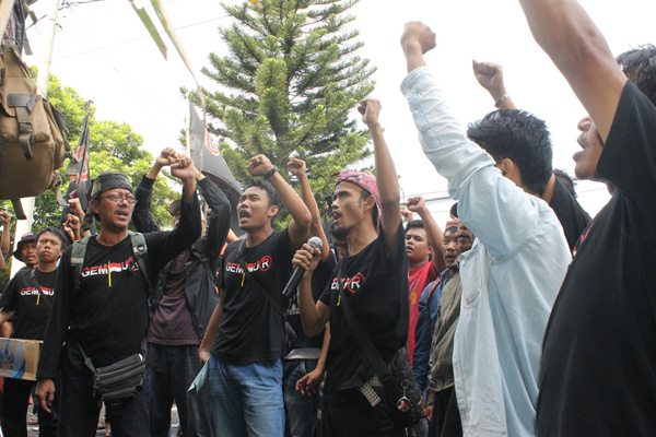 Warga Ciremai Ancam Tutup BTNGC