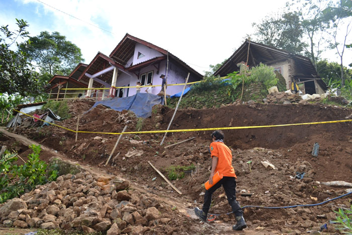 Hujan, Kuningan Dihantam Longsor Lagi