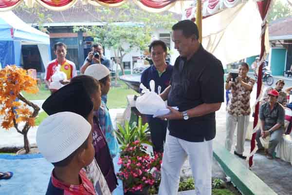 Kontes Batu Akik Level Nasional Berhadiah Umrah