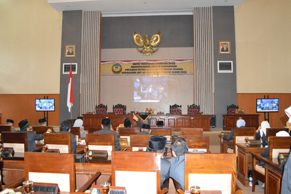 Gedung Dewan Tak Representatif 