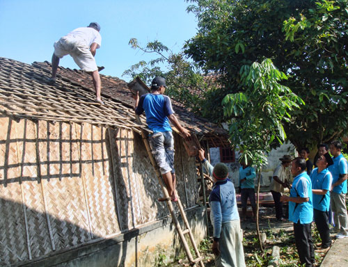 Bantu Rutilahu lewat Zakat Profesi