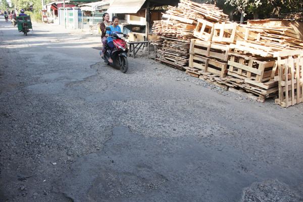 Warga Tolak Perbaikan Cara Tambal Sulam