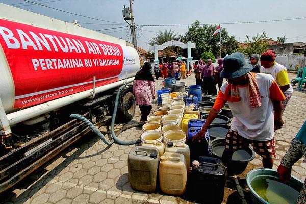 Balongan Diguyur 100 Tangki