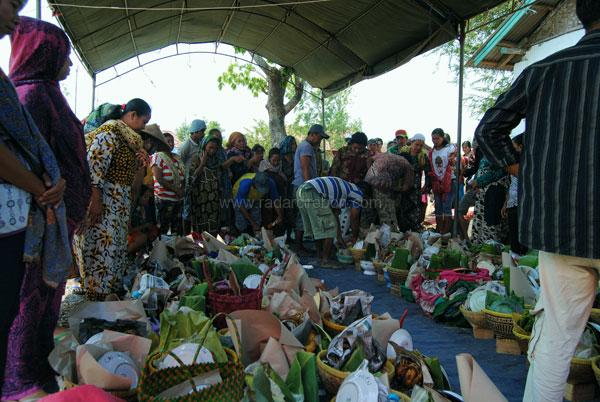 Munjung Buyut Liong Tradisi Para Leluhur