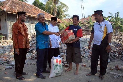 Lagi, BAZ Santuni Korban Kebakaran