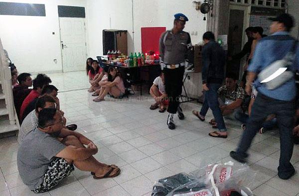 Polri Ciduk 41 WNA di Cirebon