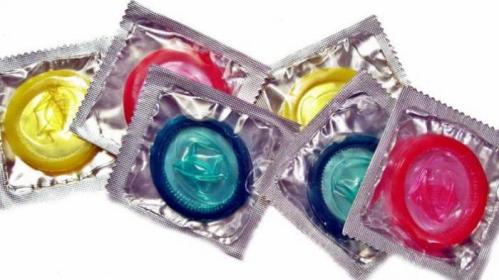 Jelang Valentine Days, Remaja di Majalengka Koq Ramai-ramai Beli Kondom?
