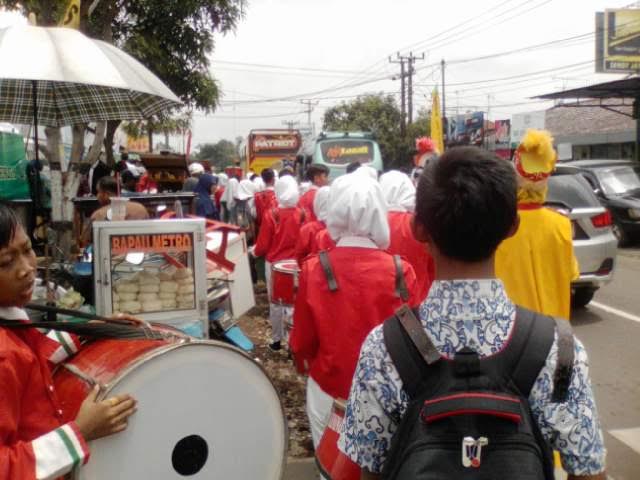 Ada Pawai MTQ di Jalaksana, Jalur Kuningan Macet