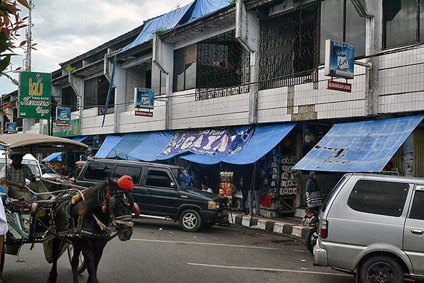 Surat Teguran Tak Jelas, Penghuni Pertokoan Siliwangi Bingung