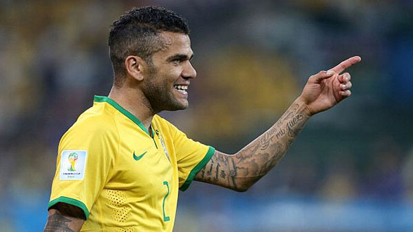 Paraguay 2 vs Brasil 2, Alves Selamatkan Brasil