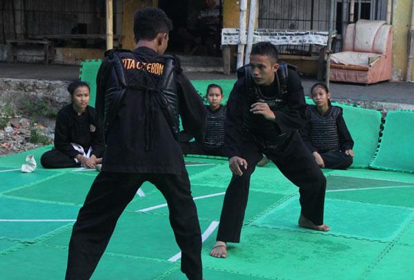 Tak Ingin Ada Perpecahan di Dunia Persilatan Cirebon