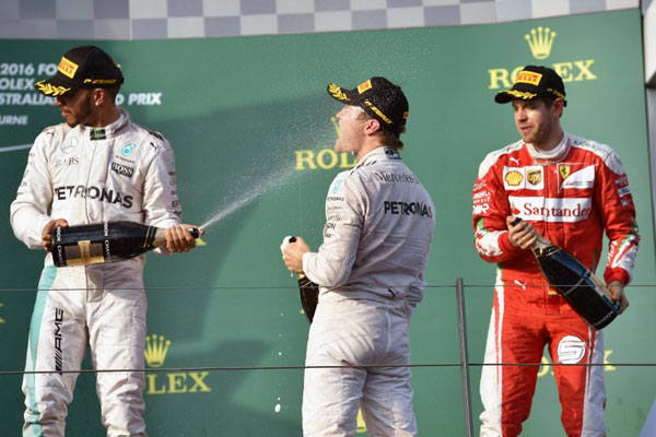 F1: Rosberg Juara, Rio Gagal Finish