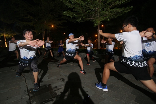 Cirebon Runners:  Siang Sibuk Kerja, Malam Saatnya Lari
