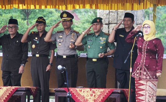 Bupati Anna Ingin Perempuan Indramayu Bermartabat