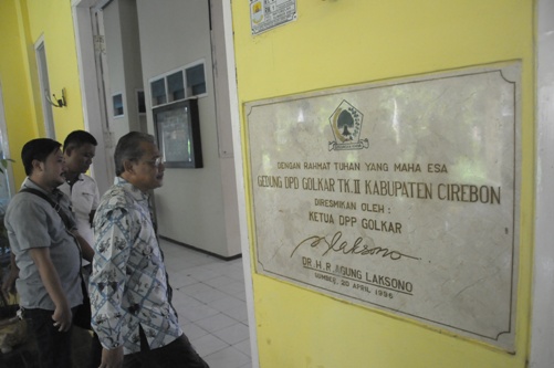 Kubu Dave Laksono Rebut Kantor Golkar Kab Cirebon