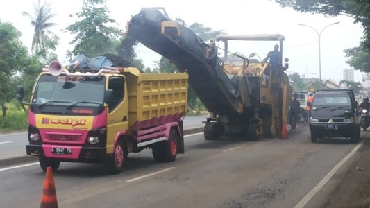 Jalan Patrol Sedang Diperbaiki, Warga Agar Berhati-hati