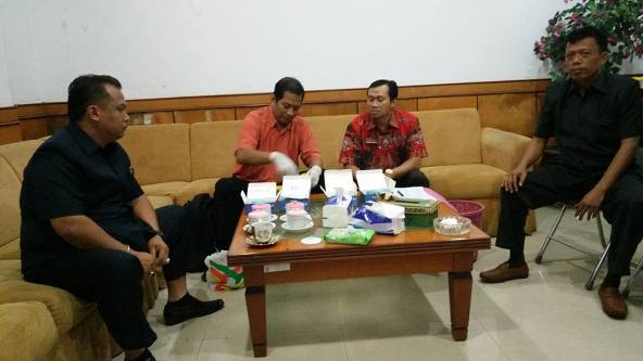 Dewan Kab Cirebon Kaget, Baru Sampai Kantor Disuruh Tes Urine
