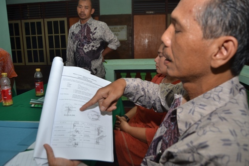 Kuwu Ciawi Dituding Palsukan 9 Tandatangan Anggota BPD