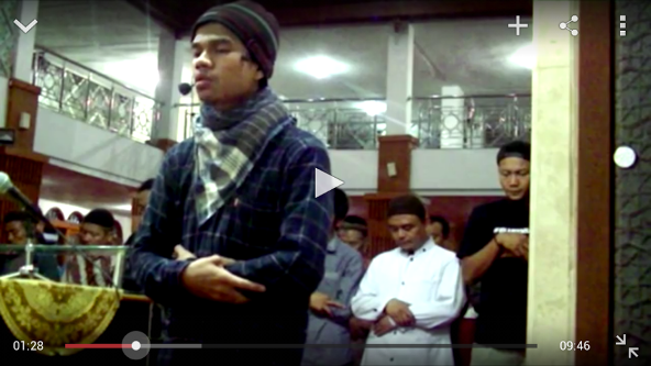 Video Mahasiswa ITB Jadi Imam Masjid Ini Bikin Menangis