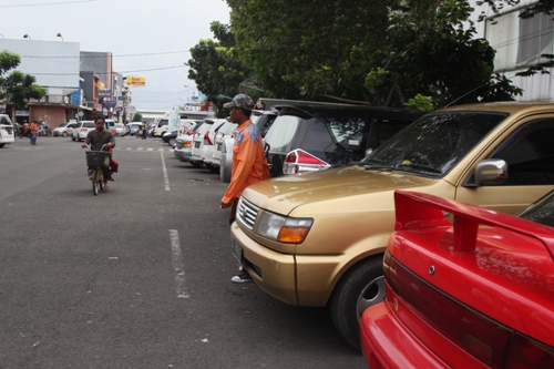 Bappeda Ngotot Pasar Balong untuk Kantong Parkir