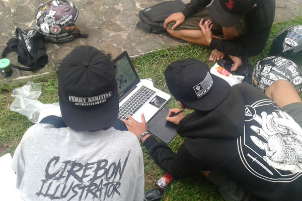 Ini Cara Ngabuburit Anak-anak Band Metal di Cirebon 