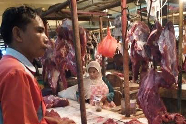 Daging Sapi di Pasar Kanoman Masih Rp130 Ribu/Kg