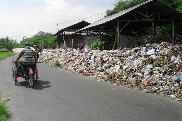 Sampah di Desa-desa Bukan Tanggung Jawab Cipta Karya