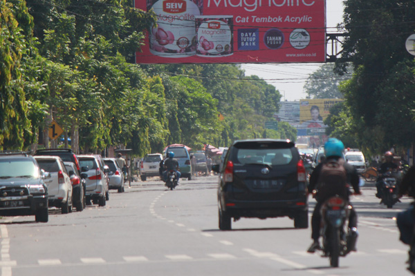 Pemkot Cirebon Tidak Berani Hadapi Pengusaha Reklame