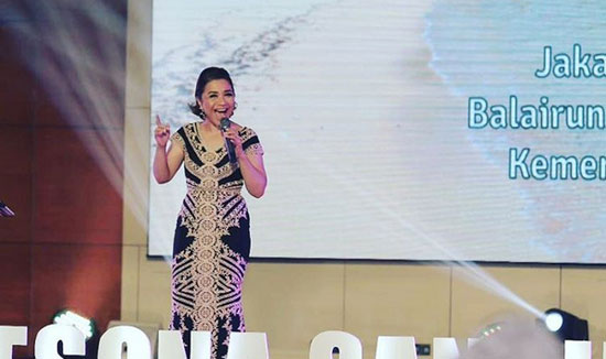 Ruth Sahanaya Hebohkan Launching Festival Sangihe 2016 di Balairung Kemenpar